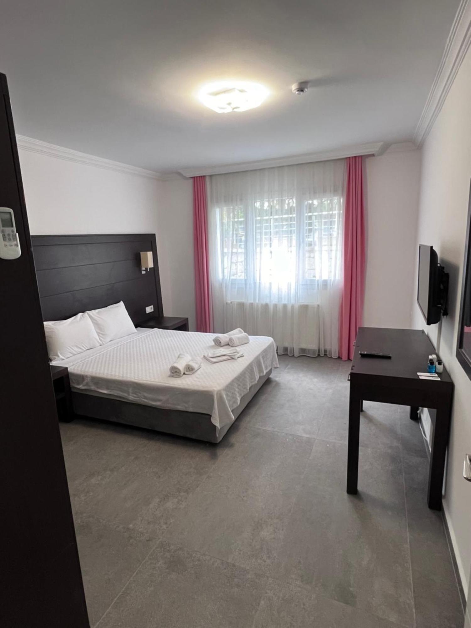 Luna Alaçatı Otel Extérieur photo